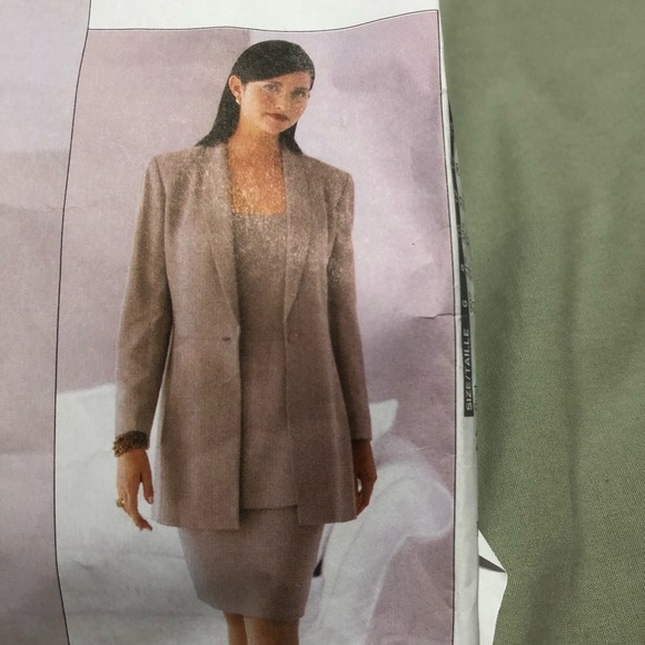 Anne Klein Vogue Designer Pattern 2167- cut to size 18-top. Skirt. Pants. Jacket - Picture 5 of 10